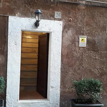 Giulia Apartment