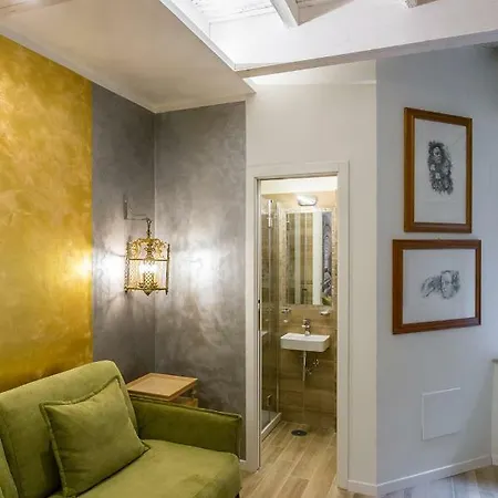 Giulia Apartment *