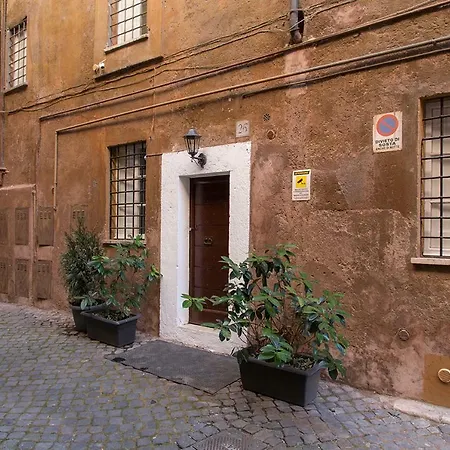 Giulia Apartment *