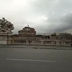Giulia Apartman *